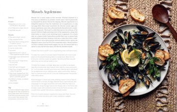 My Cypriot Table: Mediterranean Recipes for Gathering, Sharing, and Savoring - Irene Matys [KSIĄŻKA]