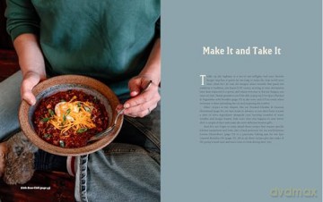 The Essential Cottage Cookbook: Simply Delicious Recipes for Cottages, Cabins, and Wherever Your Travels Take You - Andrea Buckett [KSIĄŻKA]