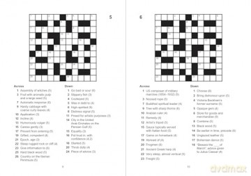 Crosswords: Over 130 Puzzles - Eric Saunders [KSIĄŻKA]