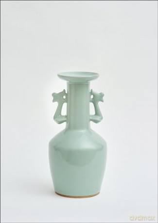 Kindred Spirits: 100 Japanese Ceramics in Chinese Style. The Shen Zhai Collection - Clare Pollard [KSIĄŻKA]