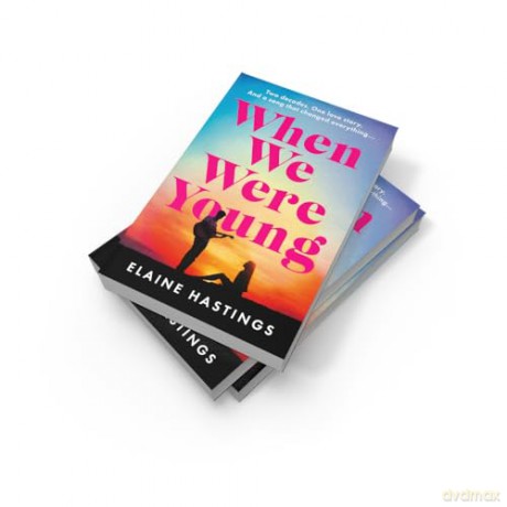 When We Were Young: The must-read emotional glamorous debut about the nostalgic power of music, first love and family, NEW for summer 2025! - Elaine Hastings [KSIĄŻKA]