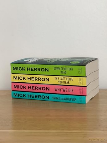 Down Cemetery Road: Zoë Boehm Thrillers 1 (Zoe Boehm Thrillers) - Mick Herron [KSIĄŻKA]