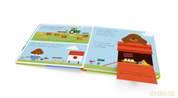 Hey Duggee: Duggee at the Farm: A Lift-the-Flap Book - Hey Duggee [KSIĄŻKA]