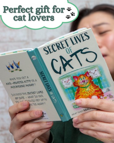 The Secret Lives Of Cats: Gift Book For Cat Lovers - Bee Three Books [KSIĄŻKA]