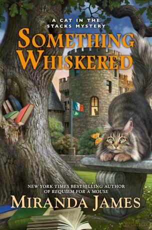 Something Whiskered: 17 (Cat in the Stacks Mystery) - Miranda James [KSIĄŻKA]