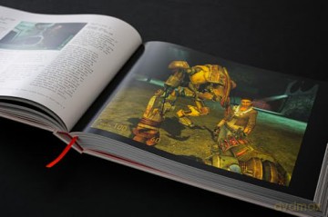 Hurt Me Plenty: The Ultimate Guide to First-Person Shooters 2003-2010 | Retro Gaming Book by Bitmap Books - Bitmap Books [KSIĄŻKA]