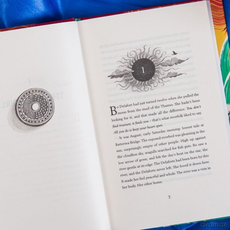 Hidden Treasure: A timeless children's adventure story from the bestselling author of The Miniaturist - Jessie Burton [KSIĄŻKA]