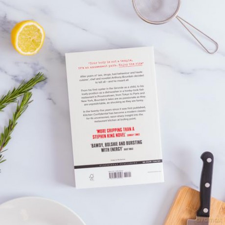 Kitchen Confidential: 25th Anniversary Edition - Anthony Bourdain [KSIĄŻKA]