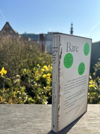 BARE: 'You have to read this book' MICK JAGGER - Lorna Tucker [KSIĄŻKA]