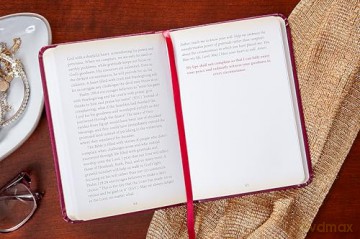 Arise, Shine, and Conquer: 40 Days of Courage for Women - Myshel Wilkins [KSIĄŻKA]