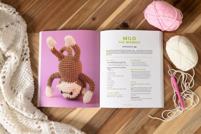 Amigurumi Critters: 25 Imaginative Crochet Designs for All Skill Levels - Amy Ting [KSIĄŻKA]