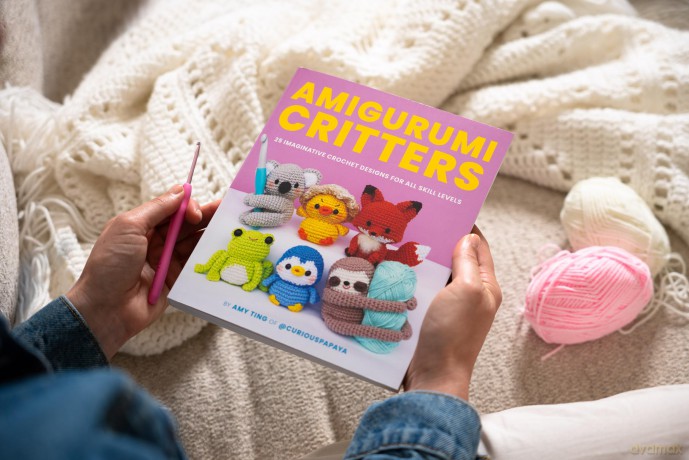 Amigurumi Critters: 25 Imaginative Crochet Designs for All Skill Levels - Amy Ting [KSIĄŻKA]