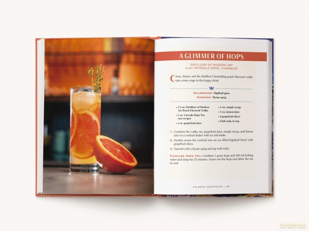 Atlanta Cocktails: An Elegant Collection of Over 100 Recipes Inspired by Georgia's Capital (City Cocktails) - Trisha Pintavorn [KSIĄŻKA]