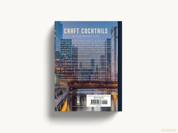 Chicago Cocktails: An Elegant Collection of Over 100 Recipes Inspired by the Windy City (City Cocktails) - Nicole Schnitzler [KSIĄŻKA]
