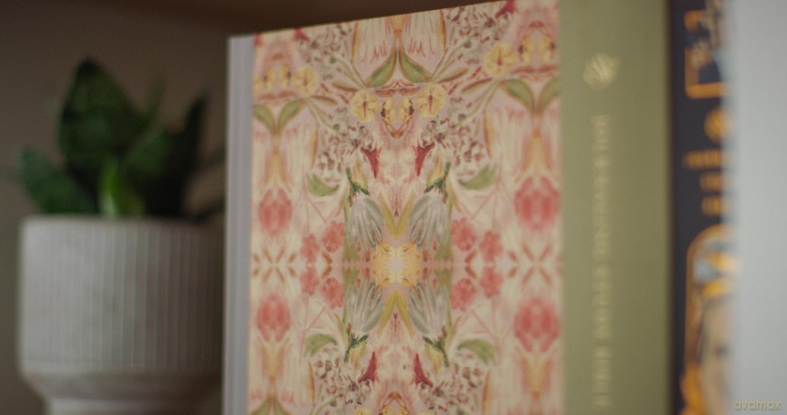 ESV Journaling Study Bible, Artist Series (Cloth over Board, Jessica Dennis Bush, Vivienne): English Standard Version Journaling Study Bible With Ribbon Marker - ESV [KSIĄŻKA]