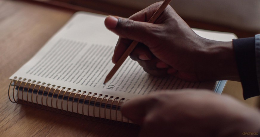 ESV Spiral-Bound Journaling Bible, New Testament (Hardcover) - ESV [KSIĄŻKA]