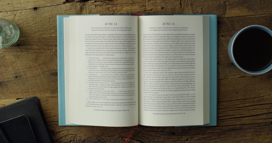 New Morning Mercies: A Daily Gospel Devotional - Paul David Tripp [KSIĄŻKA]