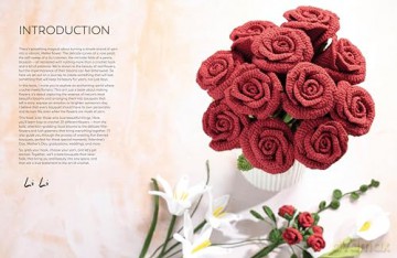 Crochet A Flower Bouquet: 35 crochet patterns for handmade flowers and foliage - Li Li [KSIĄŻKA]