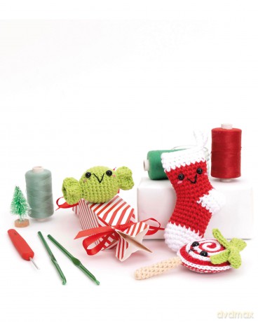 Kawaii Crochet Christmas: 40 super cute amigurumi patterns for the festive season: 3 - Melissa Bradley-Vatcher [KSIĄŻKA]