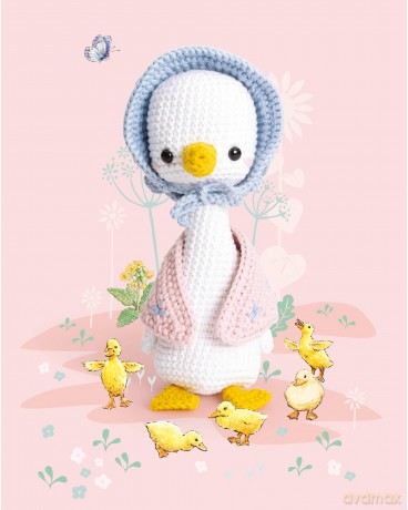 Peter Rabbit Crochet Toys: Adorable Amigurumi from the Tales of Beatrix Potter - Carla Mitrani [KSIĄŻKA]