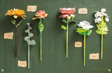 The Bouquet in a Book: Pre-punched pages to press out and make paper flowers - Prudence Rogers [KSIĄŻKA]