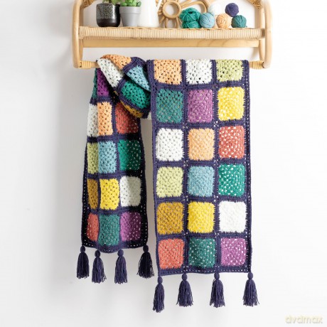 The Granny Square Crochet Bible: Everything you need to know about how to crochet granny squares - Lynne Rowe [KSIĄŻKA]
