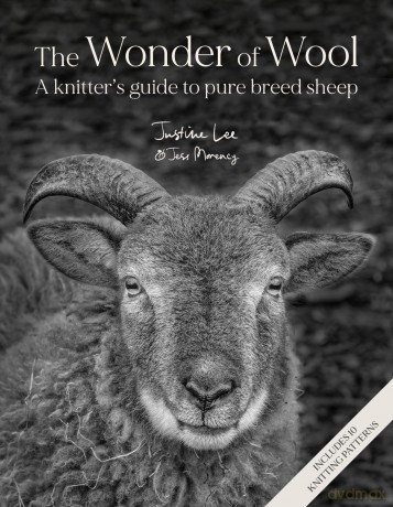 The Wonder of Wool: A knitter's guide to pure breed sheep - Justine Lee [KSIĄŻKA]