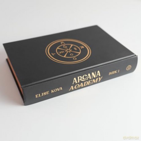 Arcana Academy - Elise Kova [KSIĄŻKA]