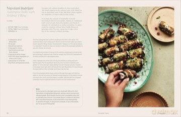 Naturally Vegan: Delicious Recipes from Around the World That Just Happen to Be Plant-based - Julius Fiedler [KSIĄŻKA]