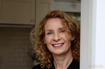 The Heart-Shaped Tin: Love, Loss and Kitchen Objects - new from the award-winning author of The Secret of Cooking - Bee Wilson [KSIĄŻKA]