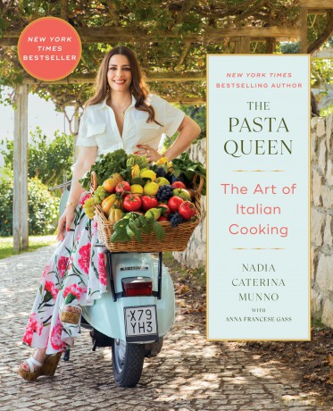 The Pasta Queen: The Art of Italian Cooking - Nadia Caterina Munno [KSIĄŻKA]
