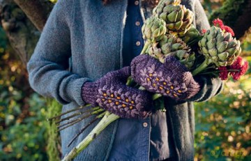 Embroidery on Knits: 18 Nature-Inspired Templates for Stitching on Wool - Judit Gummlich [KSIĄŻKA]