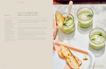 At Home in Provence: Recipes and Stories from Life in the South of France - Jeany Cronk [KSIĄŻKA]