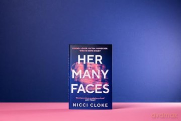 Her Many Faces: 'So clever, so gripping, so timely' LUCY FOLEY - Nicci Cloke [KSIĄŻKA]