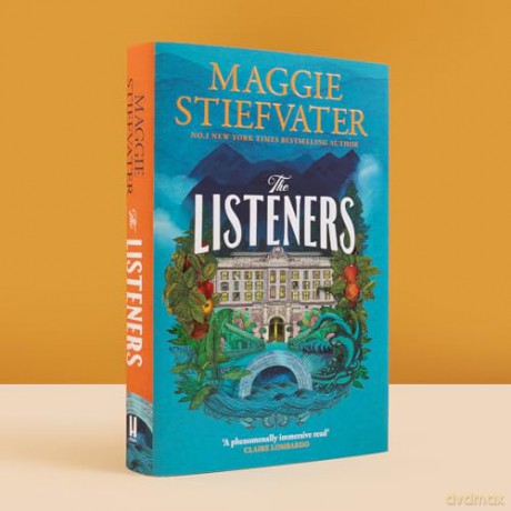 The Listeners: 'A beautiful love story, a fascinating glimpse into the horrors of history and a haunting tale of loyalty and courage' - Chris Whitaker - Maggie Stiefvater [KSIĄŻKA]