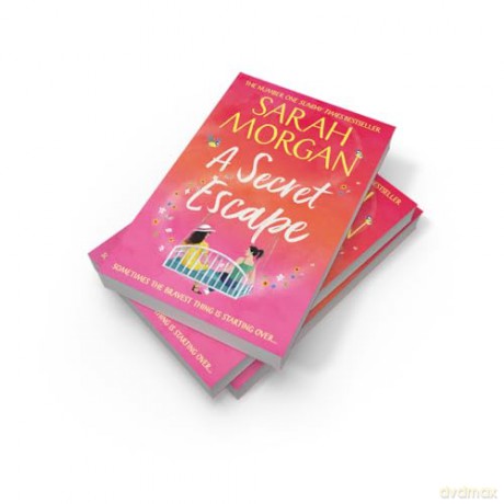 A Secret Escape: Don't miss the brand new heart-warming beach read women's fiction novel from Sunday Times bestselling author in summer 2025! - Sarah Morgan [KSIĄŻKA]