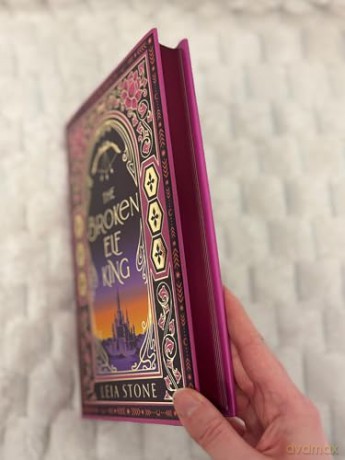 The Broken Elf King: Book 2 (The Kings of Avalier) - Leia Stone [KSIĄŻKA]
