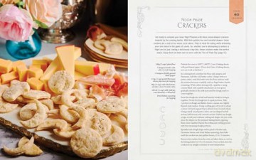 A Feast of Thorns and Roses: The Unofficial Cookbook of A Court of Thorns and Roses - Chelsea Cole [KSIĄŻKA]
