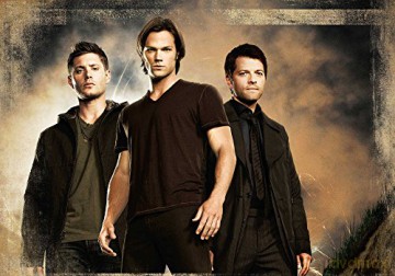 Supernatural: Mini Guide To Saving People and Hunting Things (Mini Book): Mini Book of Saving People and Hunting Things - Insight Editions [KSIĄŻKA]