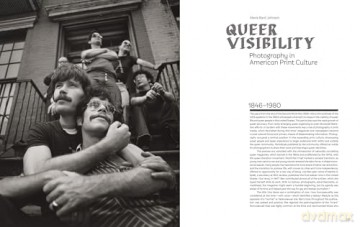 Queer Lens: A History of Photography - Paul Paul Martineau [KSIĄŻKA]