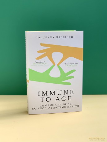 Immune to Age: The game-changing science of lifetime health - Dr Jenna Macciochi [KSIĄŻKA]