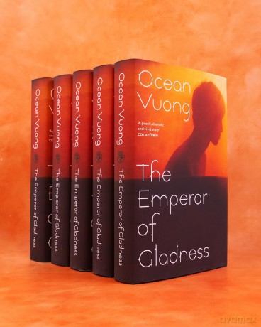 The Emperor of Gladness: The Sunday Times bestselling summer read about chosen family and second chances - Ocean Vuong [KSIĄŻKA]