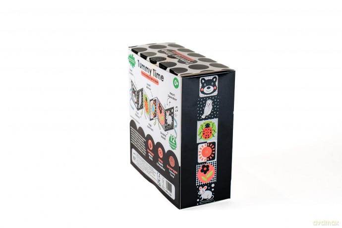A High-Contrast Tummy Time Black-and-White Sensory Rag Book: Part of the A Wonderful Wood Collection for Newborns and Babies 0-2 years - Lily Fossett [KSIĄŻKA]