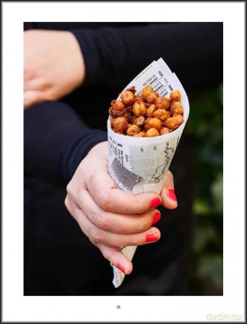 Street Food: The Heart of Mediterranean Cooking - Simona El-Harar [KSIĄŻKA]