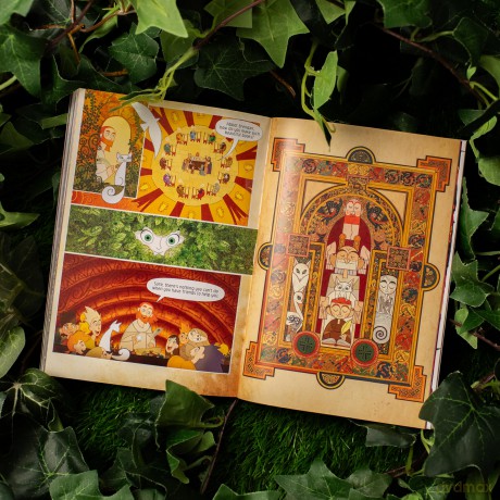 The Secret of Kells: The Graphic Novel (Cartoon Saloon's Irish Folklore) - Samuel Sattin [KSIĄŻKA]