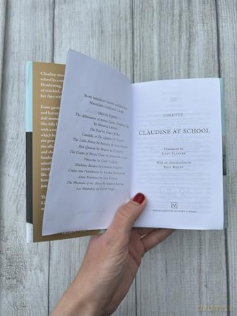 Claudine at School: by Colette (Macmillan Collector's Library) - Colette [KSIĄŻKA]
