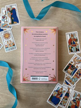 The Tarot Reader of Versailles: The spellbinding new novel from the international bestselling author of THE WITCHES OF VARDO - Anya Bergman [KSIĄŻKA]