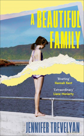 A Beautiful Family: A Heart-Stopping, Intensely Atmospheric Summer Mystery - Jennifer Trevelyan [KSIĄŻKA]