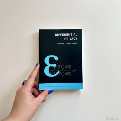 Differential Privacy (MIT Press Essential Knowledge) - Simson L. Garfinkel [KSIĄŻKA]