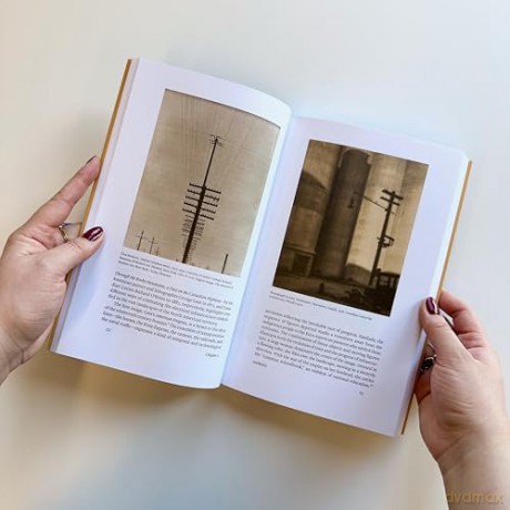 The Architecture of the Wire: Infrastructures of Telecommunication - Carlotta Daro [KSIĄŻKA]
